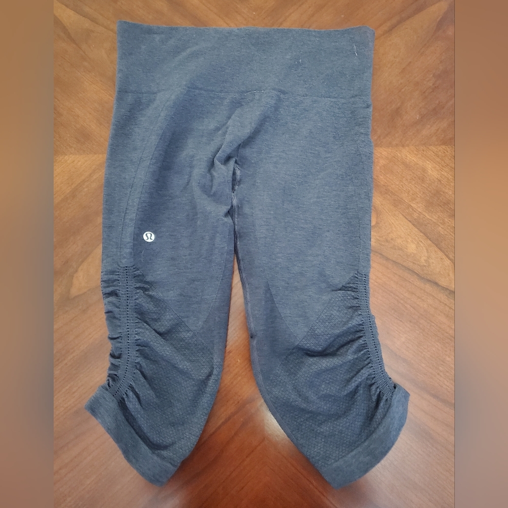 Lululemon Pre-owned Yoga Pants